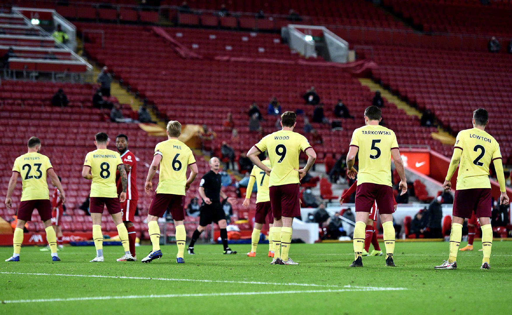 尤其是在内 尤其是在内